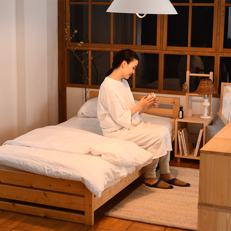 人（睡眠生理） ひのき ベッド　無垢　シンプル　木製