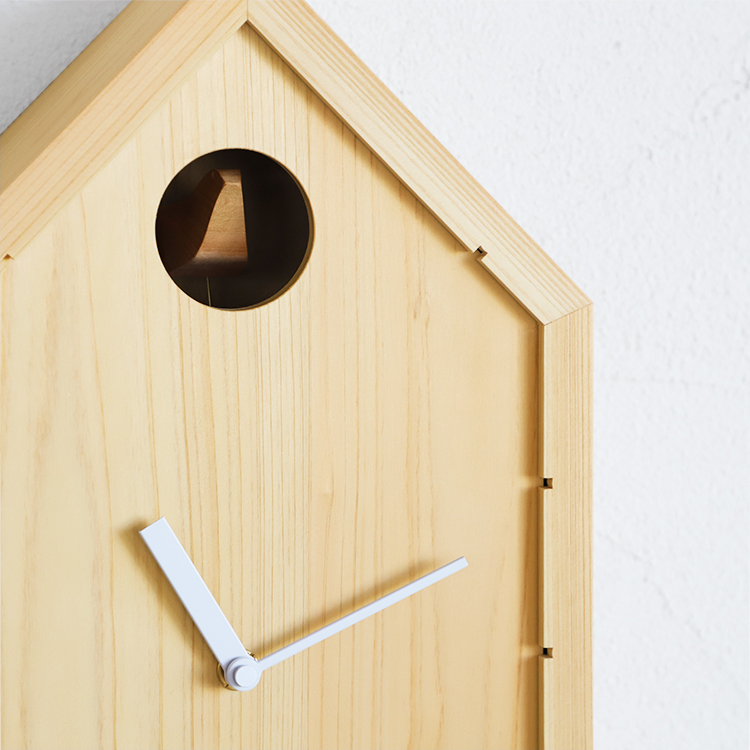 時刻を知らせる、ミニマルな文字盤 clock 9_9 カッコー時計 リビング オーガニック シンプル ひのき 木製