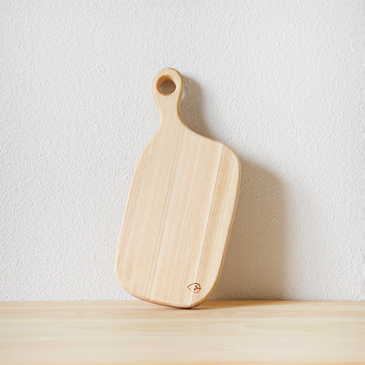 お皿としても使いやすいコンパクトなカッティングボード カッティングボード SS ひのき シンプル 木製