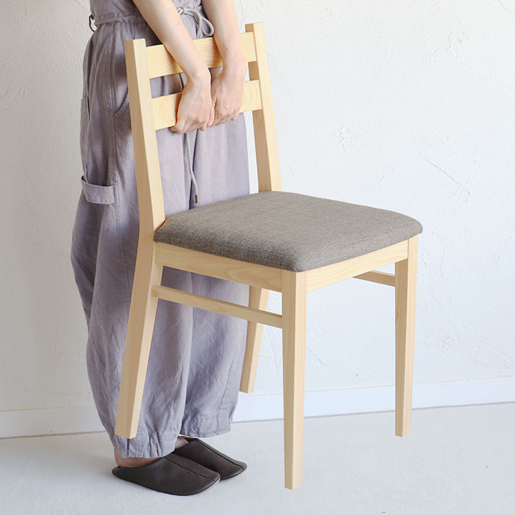 持ち運びしやすい3.5kg Dチェア basic color ひのき ダイニング 椅子 シンプル 木製