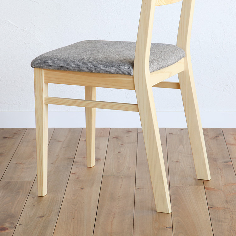 安定感のある座り心地 Dチェア ひのき ダイニング 椅子 シンプル 木製