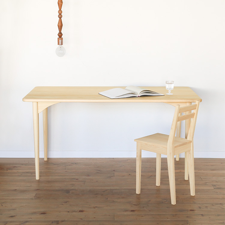 ほっそりとした丸脚 ダイニングテーブル Y150 ひのき ダイニング テーブル シンプル 木製