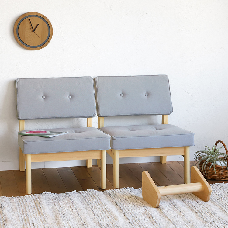 お部屋にすっと馴染む、シンプルなデザイン フットスタンド hane フットレスト 足置き台 キッズ リビング オーガニック シンプル ひのき 木製