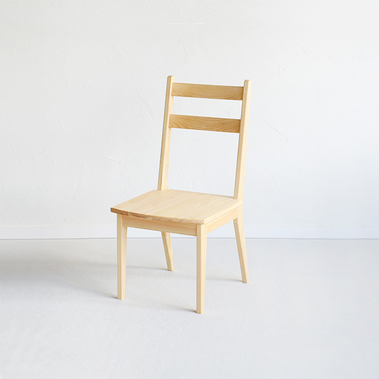 リラックスできる条件が揃った 体を優しく包む木製チェア Gチェア ひのき ダイニング 椅子 シンプル 木製