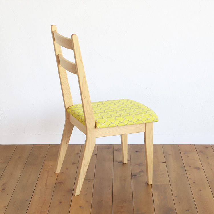 横顔の脚のラインが美しい Gチェア mina perhonen ひのき ダイニングチェア 椅子 シンプル 木製 ミナペルホネン