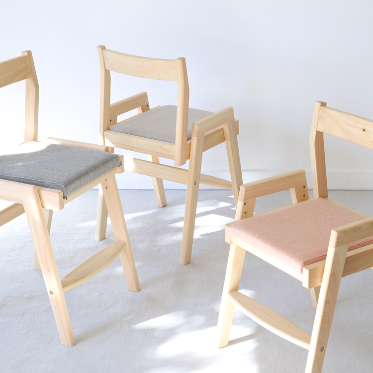 環境に配慮した、サステナブルな素材 キッズチェア A ひのき 椅子 リビング ダイニング シンプル 木製