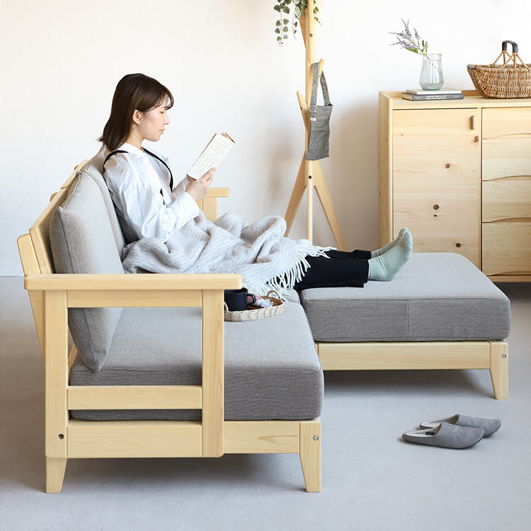 足も体も伸ばせる、ゆったりサイズ オットマン S1.4 kvadrat ひのき ソファ シンプル 木製 クヴァドラ