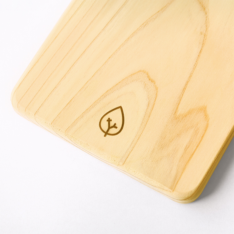 キシルロゴの刻印がポイント T4 トレイ カードトレイ カッティングボード オーガニック シンプル ひのき 木製