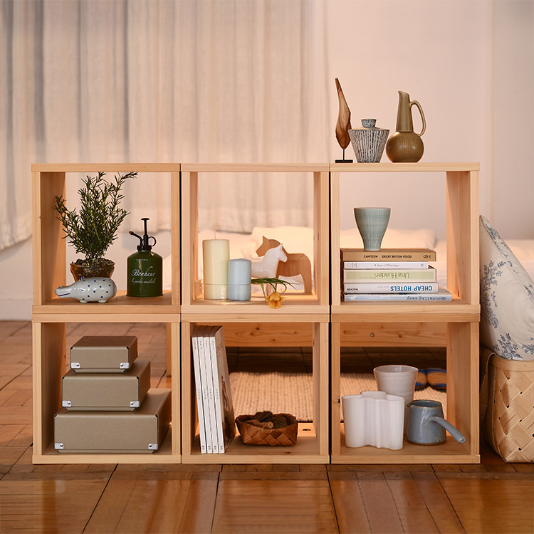 間仕切りとして使いやすい、正方形タイプ waku 桜 収納家具 ひのき シンプル 木製