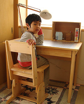 ひのき 学習机 写真